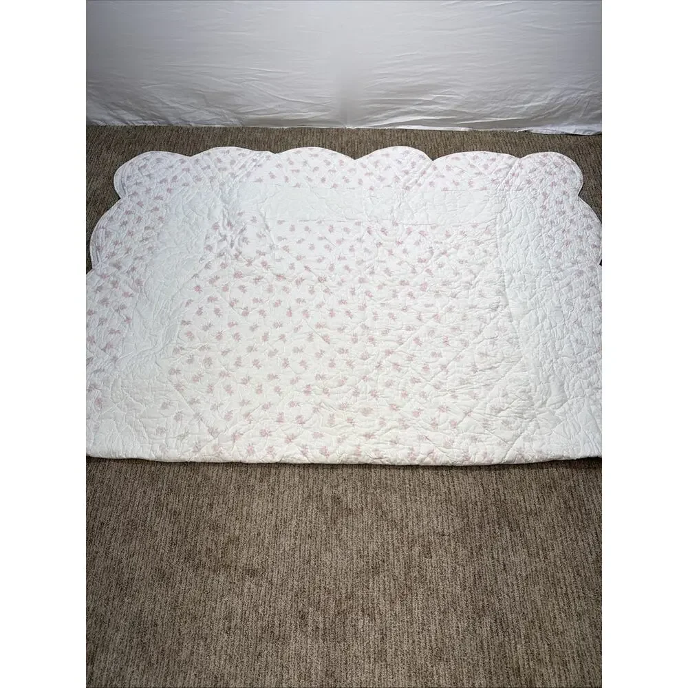 Yves Delorme Twin Size Pink Floral Eglantine Scallop‎ Quilt Coverlet Sham Cotton